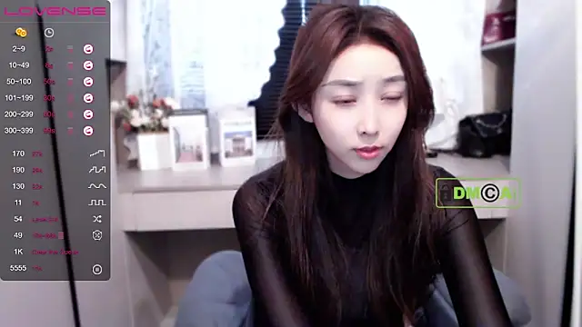 uhahyuhxjnuiaywdqy online show from 12-24-24, 04:55