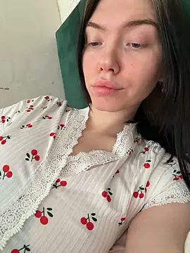 Lisaaa Alisa online show from 03-12-26, 05:45