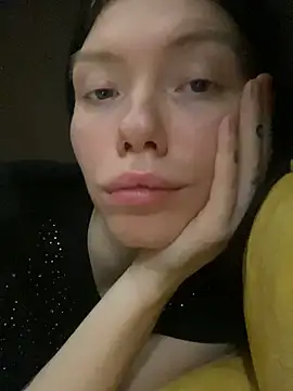 Lisaaa Alisa online show from 12-18-25, 02:10