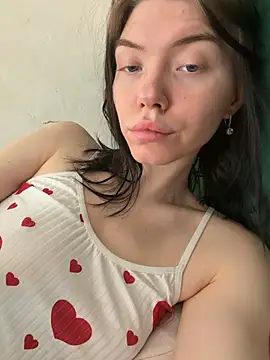 Lisaaa Alisa online show from 03-10-26, 04:05