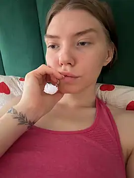 Snapshot of Lisaaa_Alisa chatting on 06-14-26, 10:16 Lisaaa Alisa online show from 06-14-26, 10:16