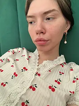 Snapshot of Lisaaa_Alisa chatting on 05-20-26, 04:09 Lisaaa Alisa online show from 05-20-26, 04:09