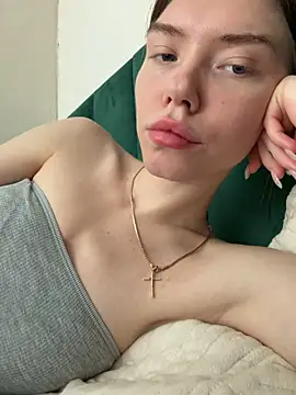Snapshot of Lisaaa_Alisa chatting on 05-18-26, 04:18 Lisaaa Alisa online show from 05-18-26, 04:18