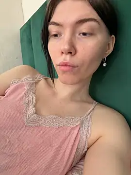 Lisaaa Alisa online show from 03-06-26, 04:40