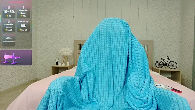 oliviiaa online show from 10-08-25, 11:27