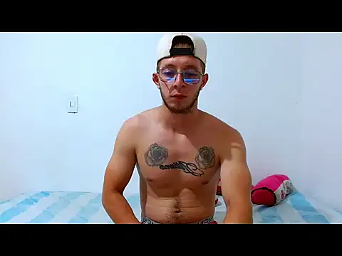 Snapshot of king-Randal chatting on 09-25-25, 04:07 king-Randal online show from 09-25-25, 04:07