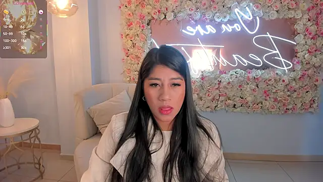 JessicaWilliams1 online show from 10-19-25, 08:50