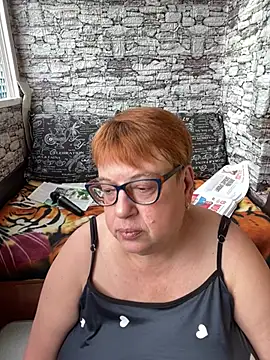 Snapshot of Klio5678 chatting on 07-08-26, 02:40 Klio5678 online show from 07-08-26, 02:40