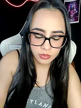 Janna mnt online show from 10-25-25, 04:33