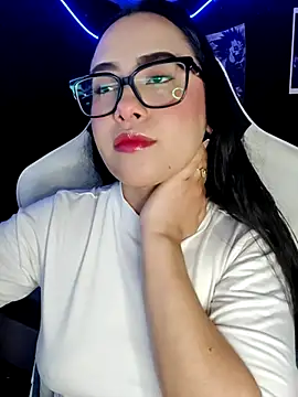 Janna mnt online show from 10-28-25, 05:08