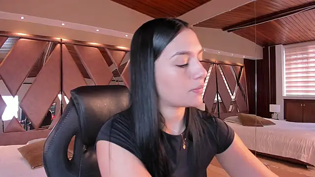 carina rossi online show from 11-20-25, 01:12