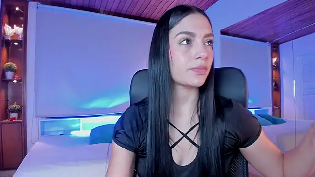 Snapshot of carina_rossi chatting on 03-12-25, 11:54 carina rossi online show from 03-12-25, 11:54