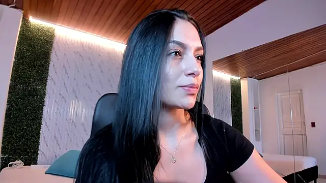 Snapshot of carina_rossi chatting on 10-07-25, 12:28 carina rossi online show from 10-07-25, 12:28