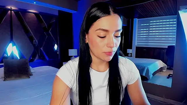 Snapshot of carina_rossi chatting on 02-25-25, 12:16 carina rossi online show from 02-25-25, 12:16