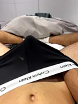 h0rnyguy001 online show from 10-17-25, 06:06