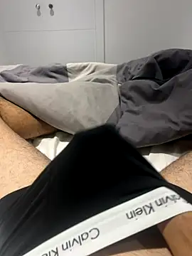 h0rnyguy001 online show from 11-03-25, 10:02