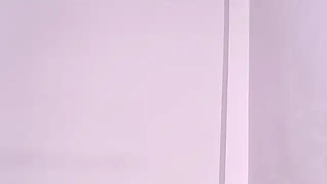 Snapshot of caarlywhitee chatting on 02-06-25, 10:21 caarlywhitee online show from 02-06-25, 10:21