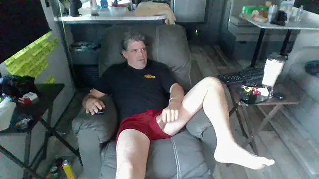 lateniter online show from 10-31-25, 10:16