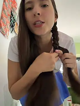 LittleDoll    online show from 07-25-26, 01:39