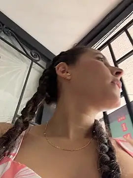 LittleDoll    online show from 02-16-26, 03:10