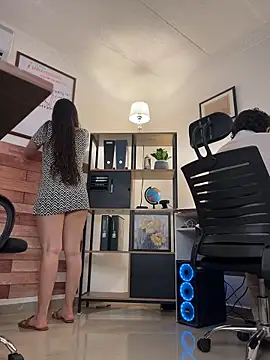 LittleDoll    online show from 09-24-25, 10:27