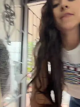 LittleDoll    online show from 02-12-26, 02:17