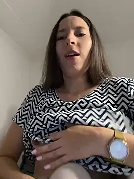 LittleDoll    online show from 03-08-25, 01:50