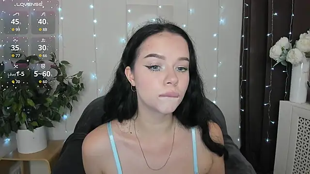 Lori  Hell online show from 10-07-25, 02:23