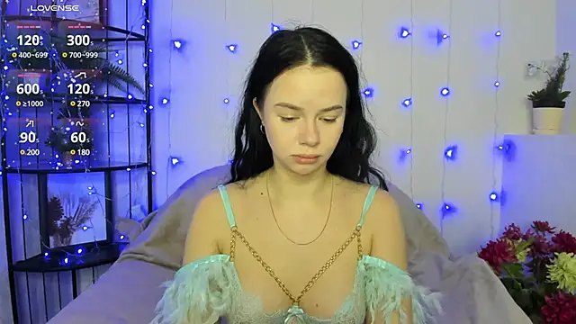 Lori  Hell online show from 02-11-25, 02:46