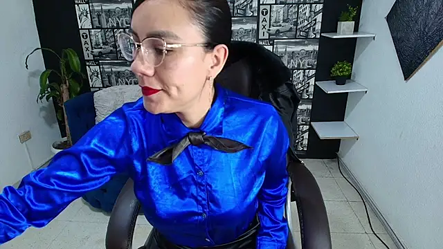 Agata-Moon online show from 10-31-25, 01:30