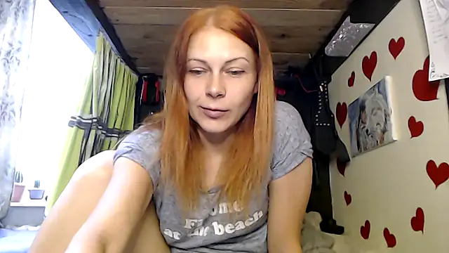 Snapshot of HarleyQuinn_69 chatting on 09-10-25, 10:36 HarleyQuinn 69 online show from 09-10-25, 10:36