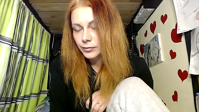 Snapshot of HarleyQuinn_69 chatting on 09-21-25, 02:55 HarleyQuinn 69 online show from 09-21-25, 02:55