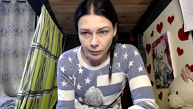 Snapshot of HarleyQuinn_69 chatting on 01-20-25, 07:35 HarleyQuinn 69 online show from 01-20-25, 07:35