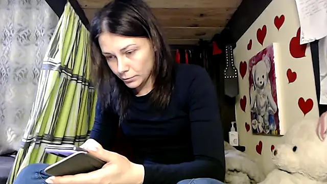 Snapshot of HarleyQuinn_69 chatting on 02-04-25, 08:06 HarleyQuinn 69 online show from 02-04-25, 08:06