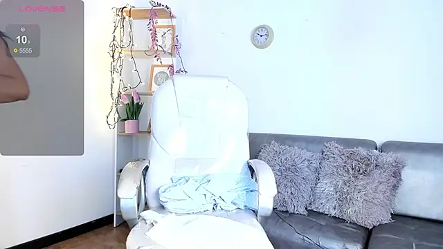 Snapshot of Issa_cooper chatting on 11-03-25, 03:04 Issa cooper online show from 11-03-25, 03:04