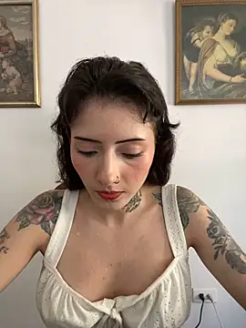 LiliJones  online show from 11-26-25, 04:29