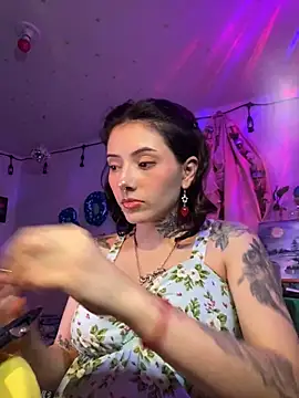 Snapshot of LiliJones_ chatting on 05-26-26, 10:19 LiliJones online show from 05-26-26, 10:19