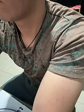 Snapshot of 97banana chatting on 12-18-25, 03:00 97banana online show from 12-18-25, 03:00