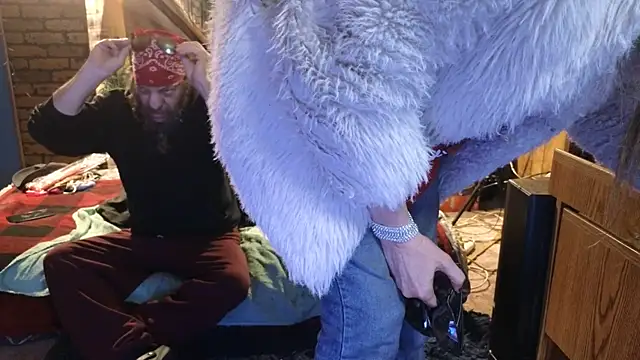 PropertyAndBiker online show from 03-06-25, 10:58