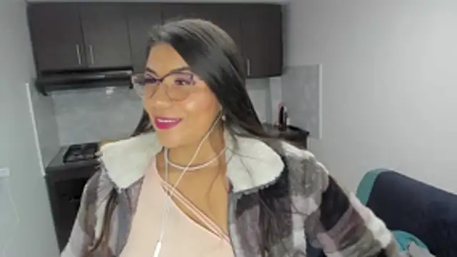 Luna Dumont online show from 03-12-26, 11:03