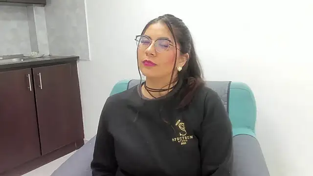 Luna Dumont online show from 12-20-25, 11:13