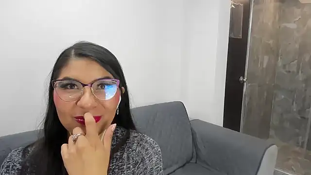 Luna Dumont online show from 07-24-26, 11:17