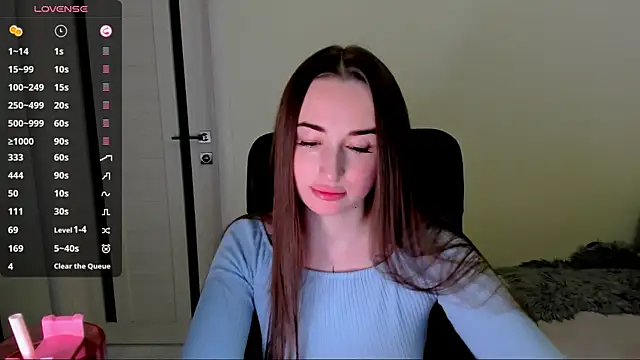 Kimmberr online show from 10-18-25, 03:52