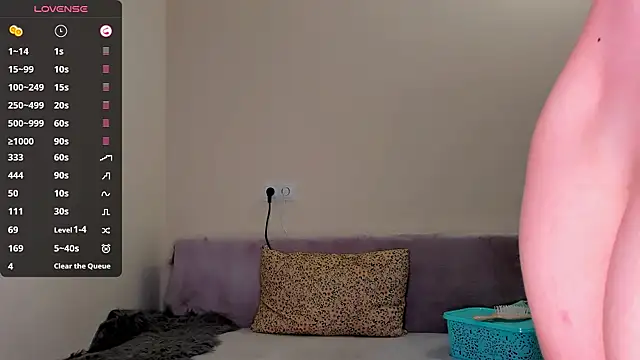 Kimmberr online show from 07-08-26, 02:57