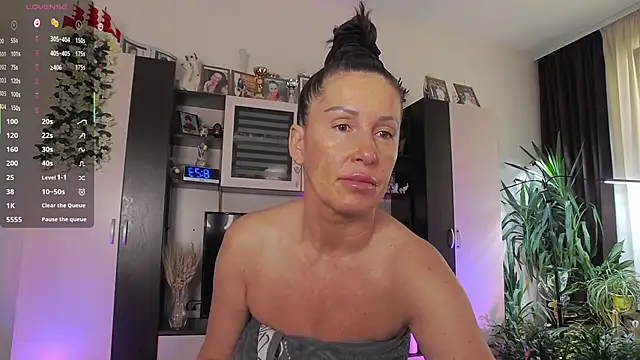 SheilaRyan online show from 04-12-26, 05:22