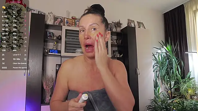 SheilaRyan online show from 04-10-26, 05:03