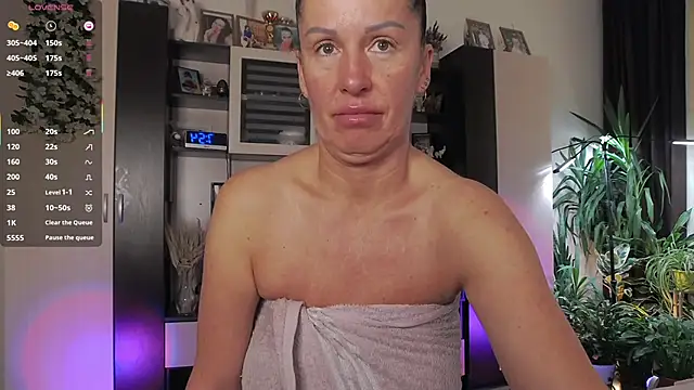 SheilaRyan online show from 03-27-26, 04:54