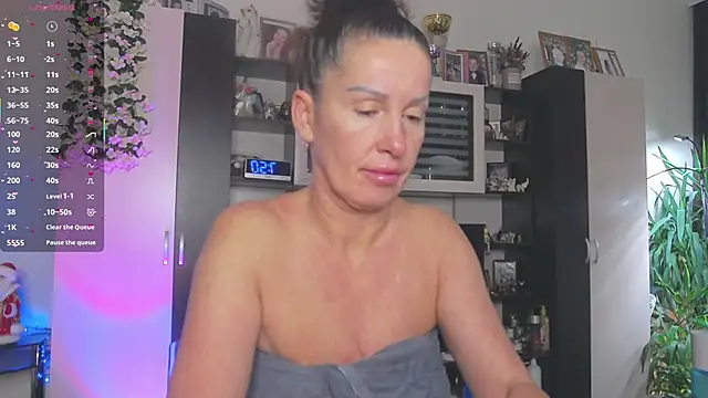 SheilaRyan online show from 01-15-26, 04:49