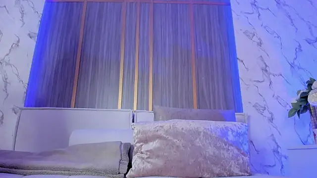 Dollar-girl online show from 02-08-26, 02:15