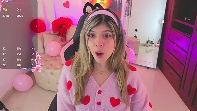 NATAASHA    online show from 02-14-26, 03:40